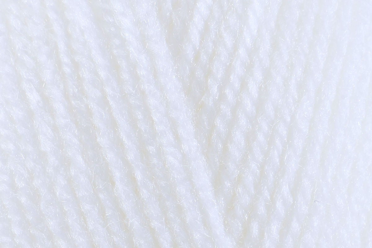 King Cole Pricewise DK Yarn 100% Acrylic 282m – Classic Double Knitting Yarn for Sweaters, Toys & Accessories - 100g