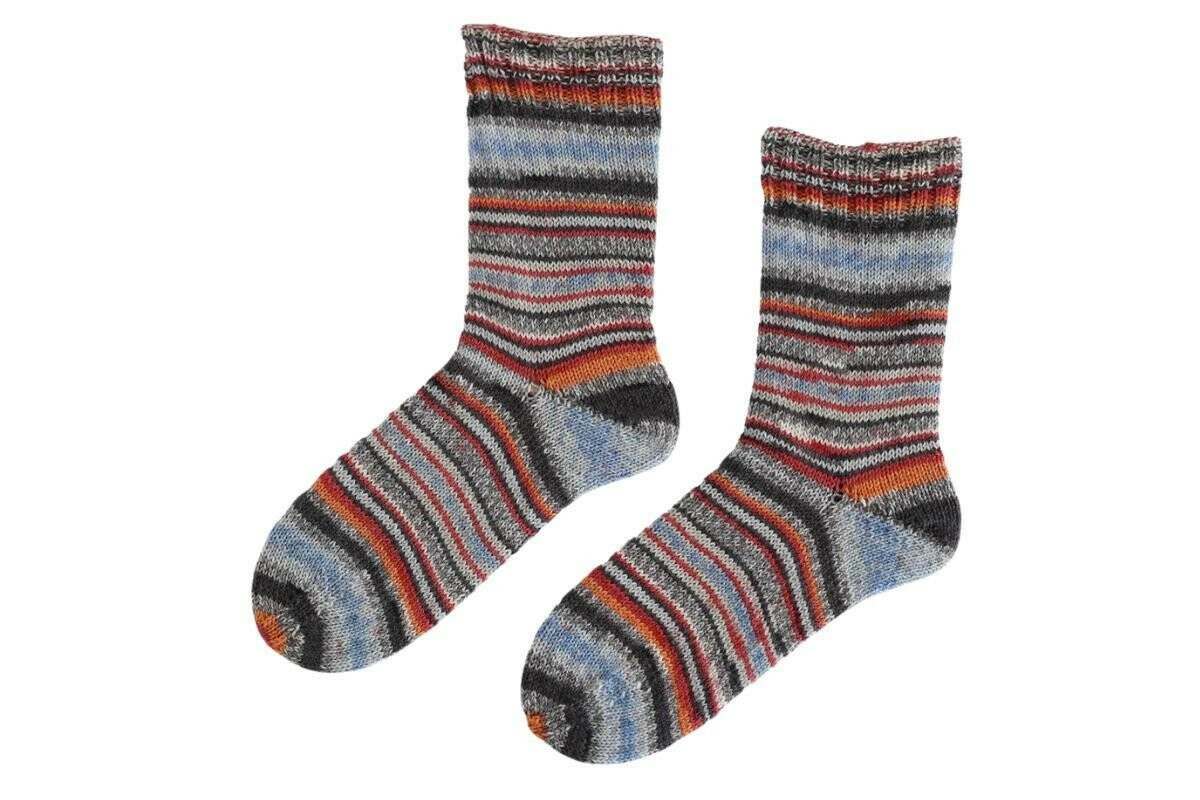 Arne & Carlos Socks & More 4 Ply Yarn - 100g, Wool & Polyamide Blend Self-Patterning Sustainable Knitting Wool for Crochet Socks, Accessories & Shawls