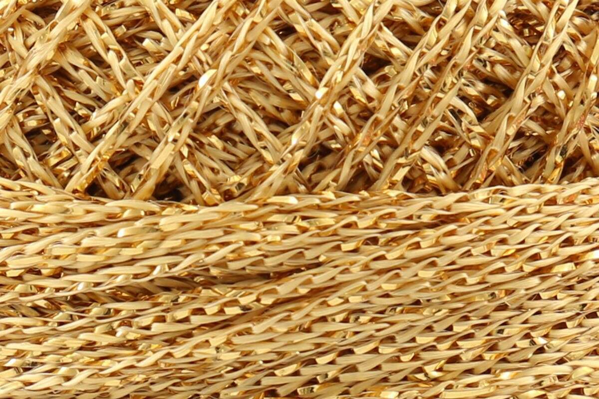 Anchor Artiste Metallic Thread Yarn- 25g, Glitter Viscose Polyester Blend Fine Shimmer Yarn for Crochet & Knitting Christmas Crafts, Party Projects & Festive Decorations