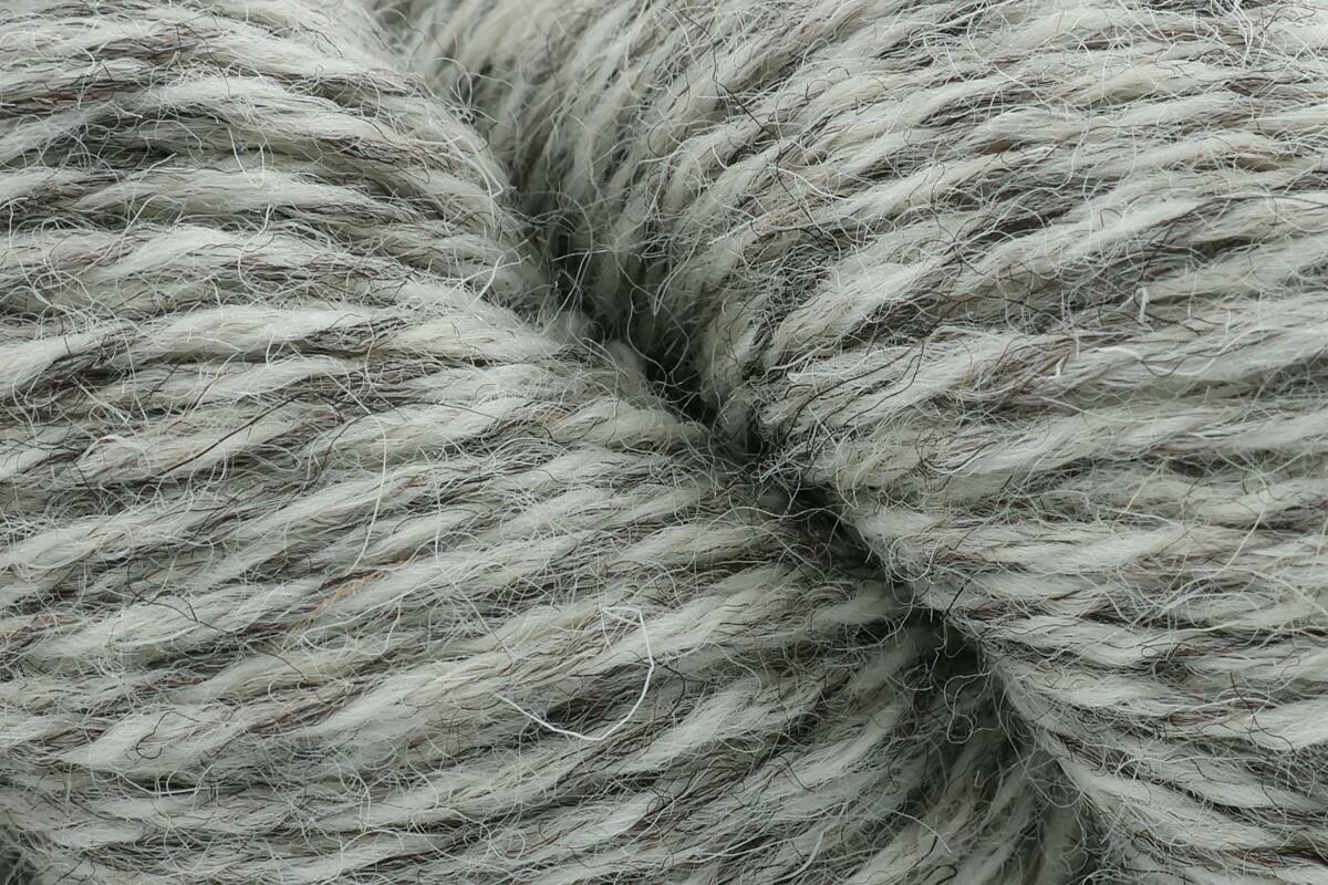 Baa Ram Ewe British Breeds DK Yarn - 100g, 100% Undyed Wool Double Knitting & Crochet Yarn for Jumpers, Sweaters & Accessories