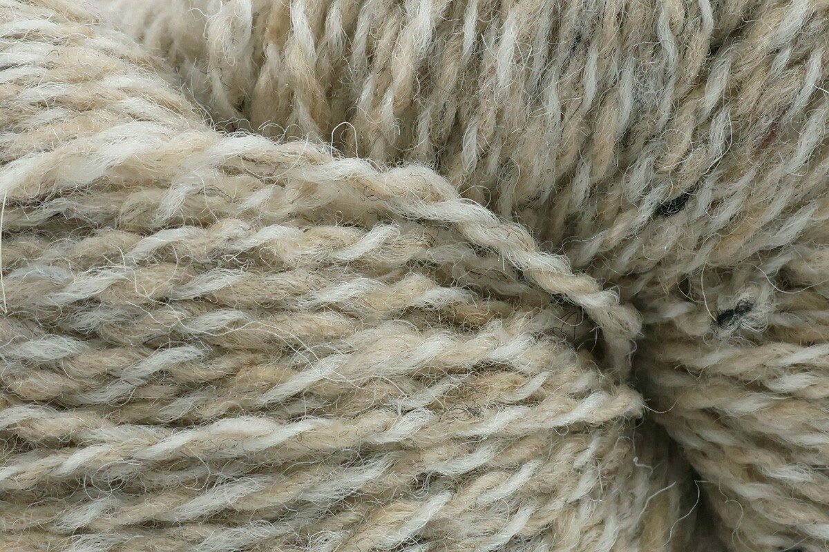 Baa Ram Ewe Donegal Twists DK Crochet Yarn - 100g, Worsted-Spun British Wool & Woollen-Spun Merino Blend, Soft Tweed Effect Double Knitting Yarn for Jumpers & Sweaters