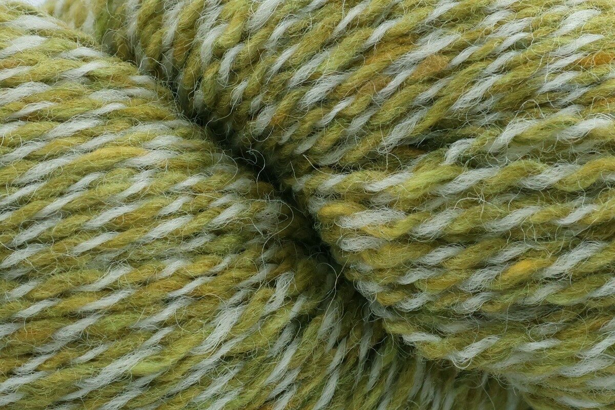 Baa Ram Ewe Donegal Twists DK Crochet Yarn - 100g, Worsted-Spun British Wool & Woollen-Spun Merino Blend, Soft Tweed Effect Double Knitting Yarn for Jumpers & Sweaters