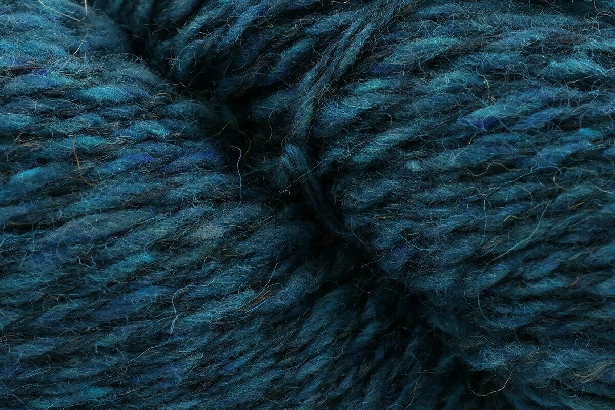 Baa Ram Ewe Donegal Twists DK Crochet Yarn - 100g, Worsted-Spun British Wool & Woollen-Spun Merino Blend, Soft Tweed Effect Double Knitting Yarn for Jumpers & Sweaters