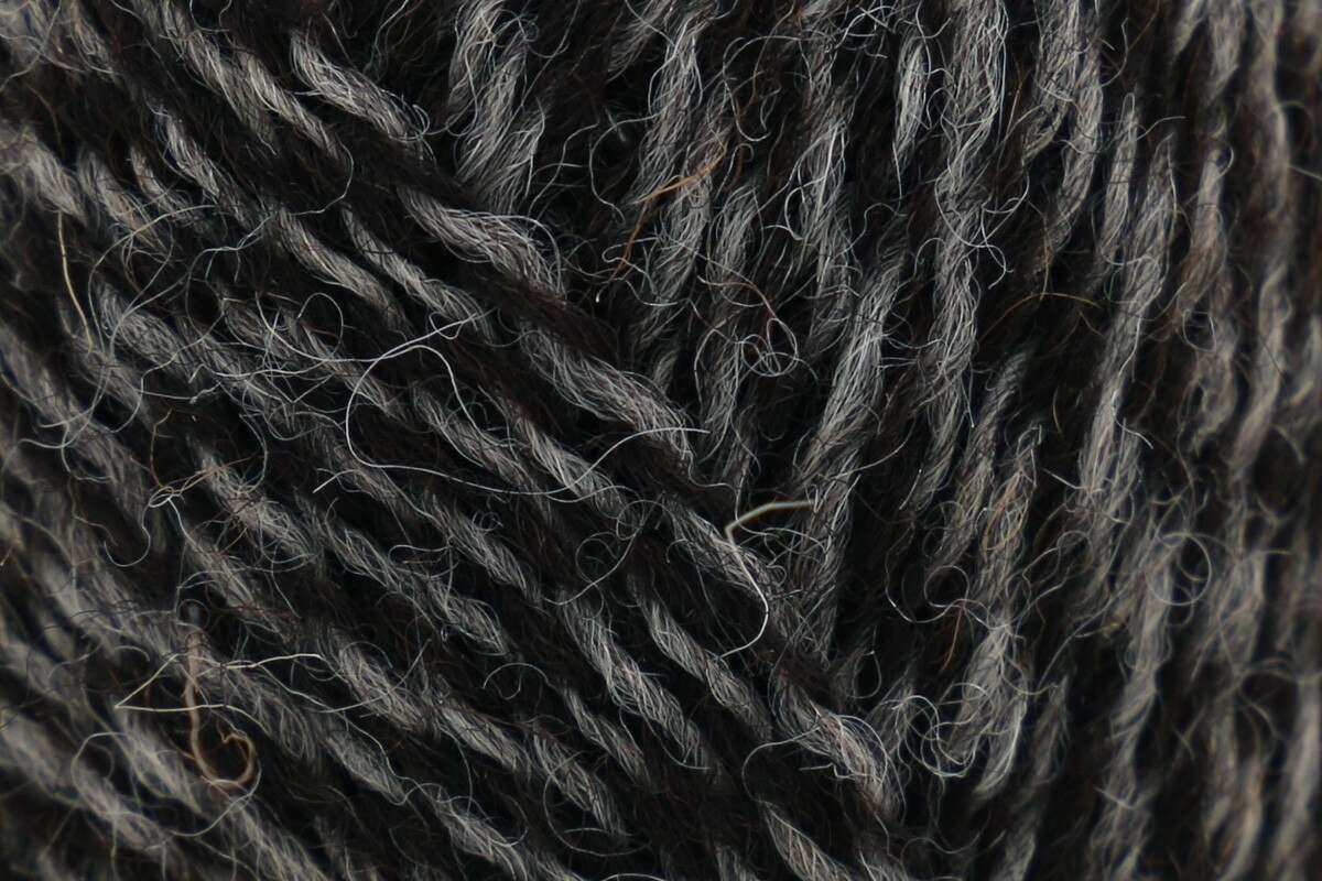 Baa Ram Ewe Pip Naturals 4 Ply Crochet Yarn - 25g, 100% British Wool Colourwork Undyed Knitting Wool Yarn for Fair Isle Garments Hats, Toys & Mittens