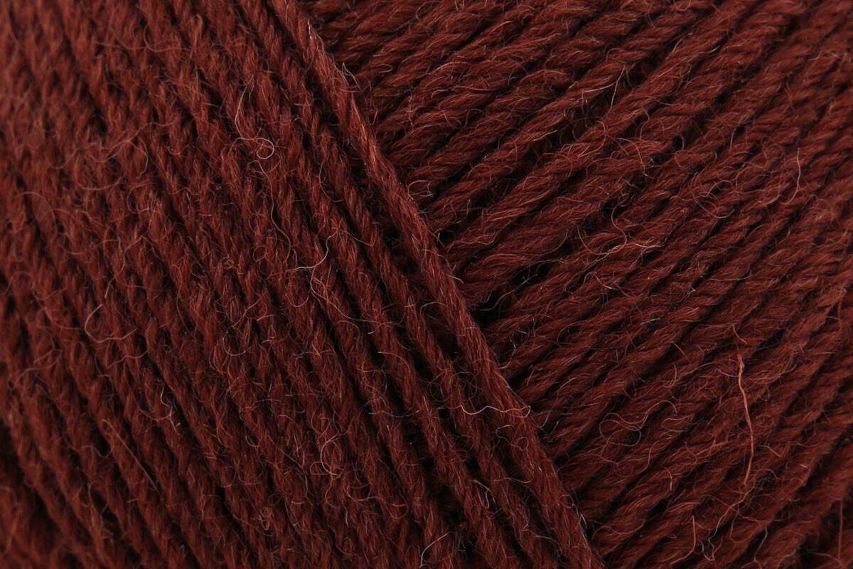 Baa Ram Ewe Skipper 5 Ply Crochet Yarn - 100g, 100% Pure British Wool Guernsey Knitting Wool Yarn for Sweaters, Cardigans & Hard-Wearing Garments