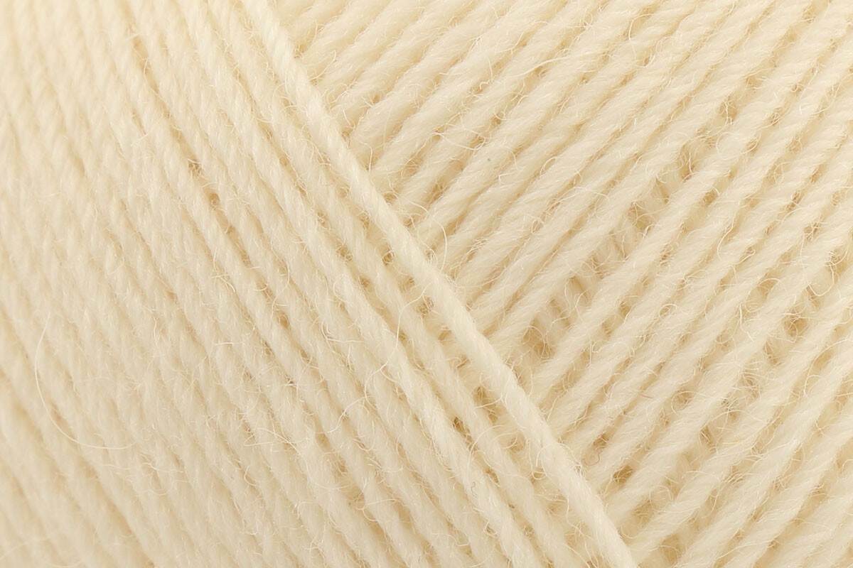 Baa Ram Ewe Skipper 5 Ply Crochet Yarn - 100g, 100% Pure British Wool Guernsey Knitting Wool Yarn for Sweaters, Cardigans & Hard-Wearing Garments