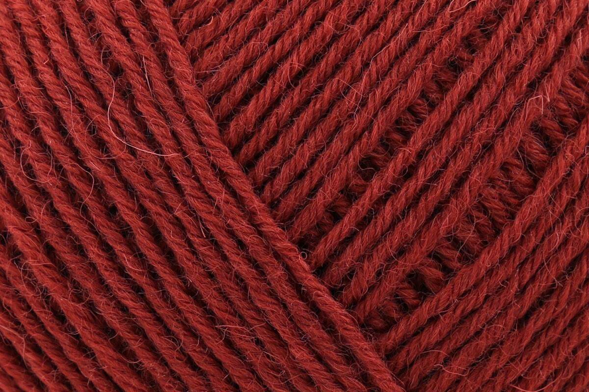 Baa Ram Ewe Skipper 5 Ply Crochet Yarn - 100g, 100% Pure British Wool Guernsey Knitting Wool Yarn for Sweaters, Cardigans & Hard-Wearing Garments