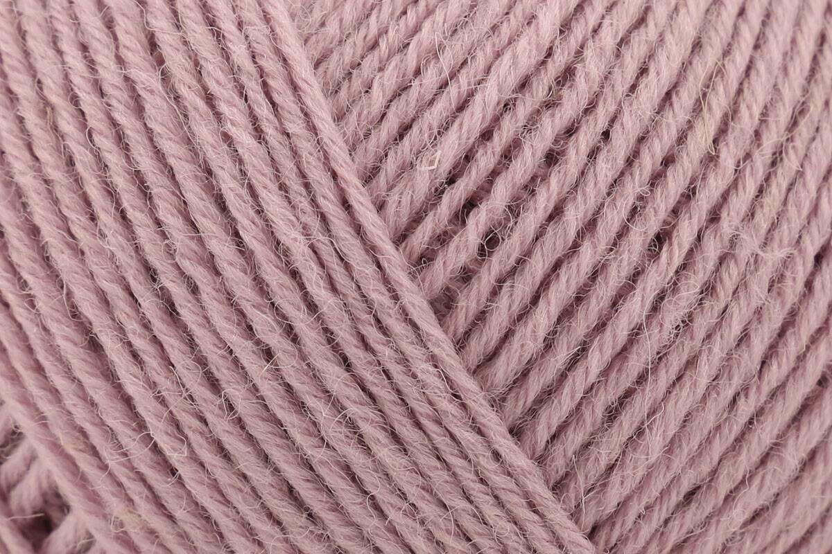 Baa Ram Ewe Skipper 5 Ply Crochet Yarn - 100g, 100% Pure British Wool Guernsey Knitting Wool Yarn for Sweaters, Cardigans & Hard-Wearing Garments