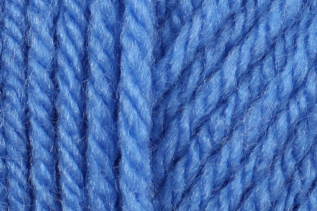 Cygnet Chunky Crochet Yarn - 100g, 100% Acrylic Versatile Signature Range Knitting Yarn for Jumpers, Sweaters, Hats & Scarves