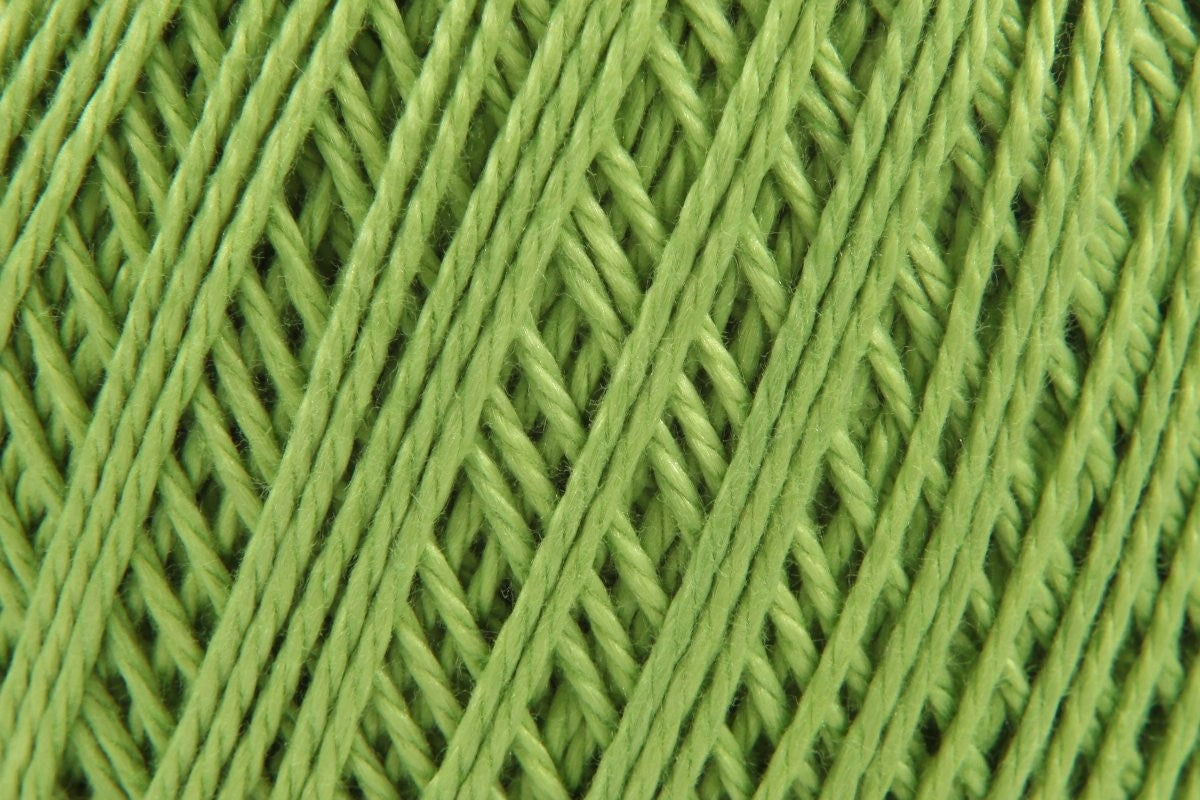 DMC Petra 3 Thread Yarn for Crochet - 100g, Soft Mercerised 100% Cotton Knitting Yarn for Clothes, Babywear & Decorative