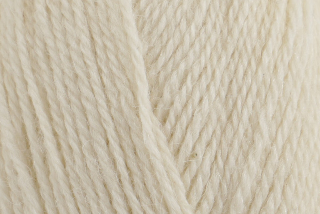 Drops Flora 4 Ply Crochet Yarn - 50g, Luxury Wool & Alpaca Blend Lightweight Rustic Knitting Wool for Blankets, Garments & Everyday Accessories