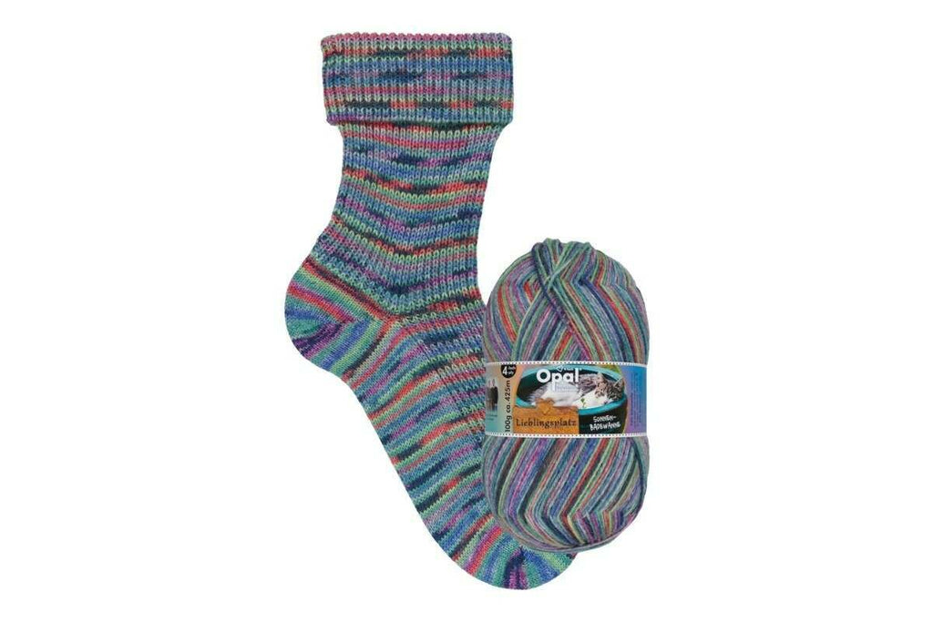 Opal Lieblingsplatz 4 Ply Yarn - 100g, Wool Blend Lightweight Self-Patterning Knitting Sock Yarn for Crochet Shawls, Hats, Gloves & Children's Garments