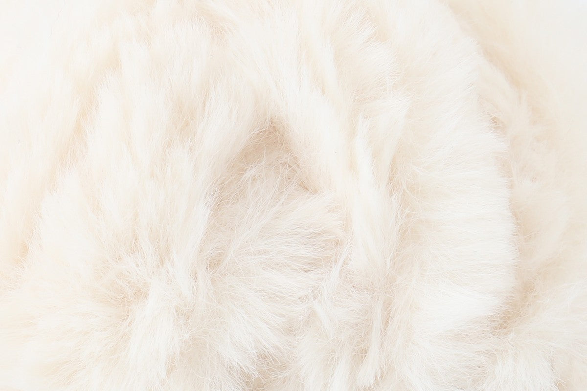 Sirdar Alpine Super Chunky Faux Fur Yarn - 50g, 100% Polyester Fluffy Crochet & Knitting Yarn for Scarves, Hats, Cushions & Cardigans