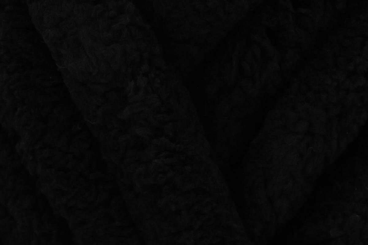 Yarnsmiths Snug As A Bug BIG Super Chunky Yarn - 300g, 100% Polyester Plush Chenille Jumbo Thick Crochet & Knitting Wool for Blankets & Rugs